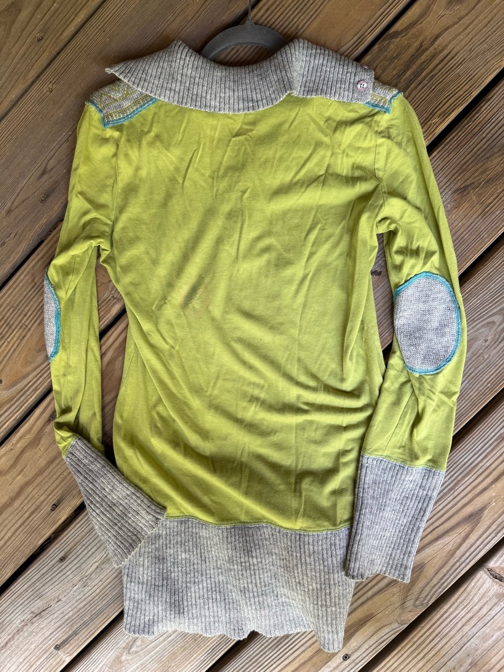 Free People Light lime Green Tunic Sweater dress with Heather Gray Trim - Picture 6 of 7